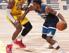 开云体育-湖人大胜掘金，詹姆斯砍下三双