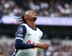 开云官网-曼联客场大胜，提升联赛排名稳固前四