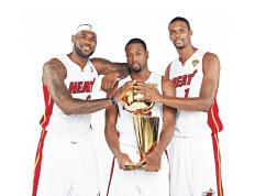 开云体育在线-当狐狸遇见神鸟，平行时空的压哨绝杀与体育精神的永恒回响