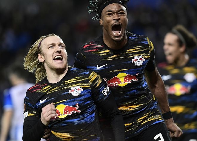 开云官网-包含里昂客场逼平对手，积分提升的词条