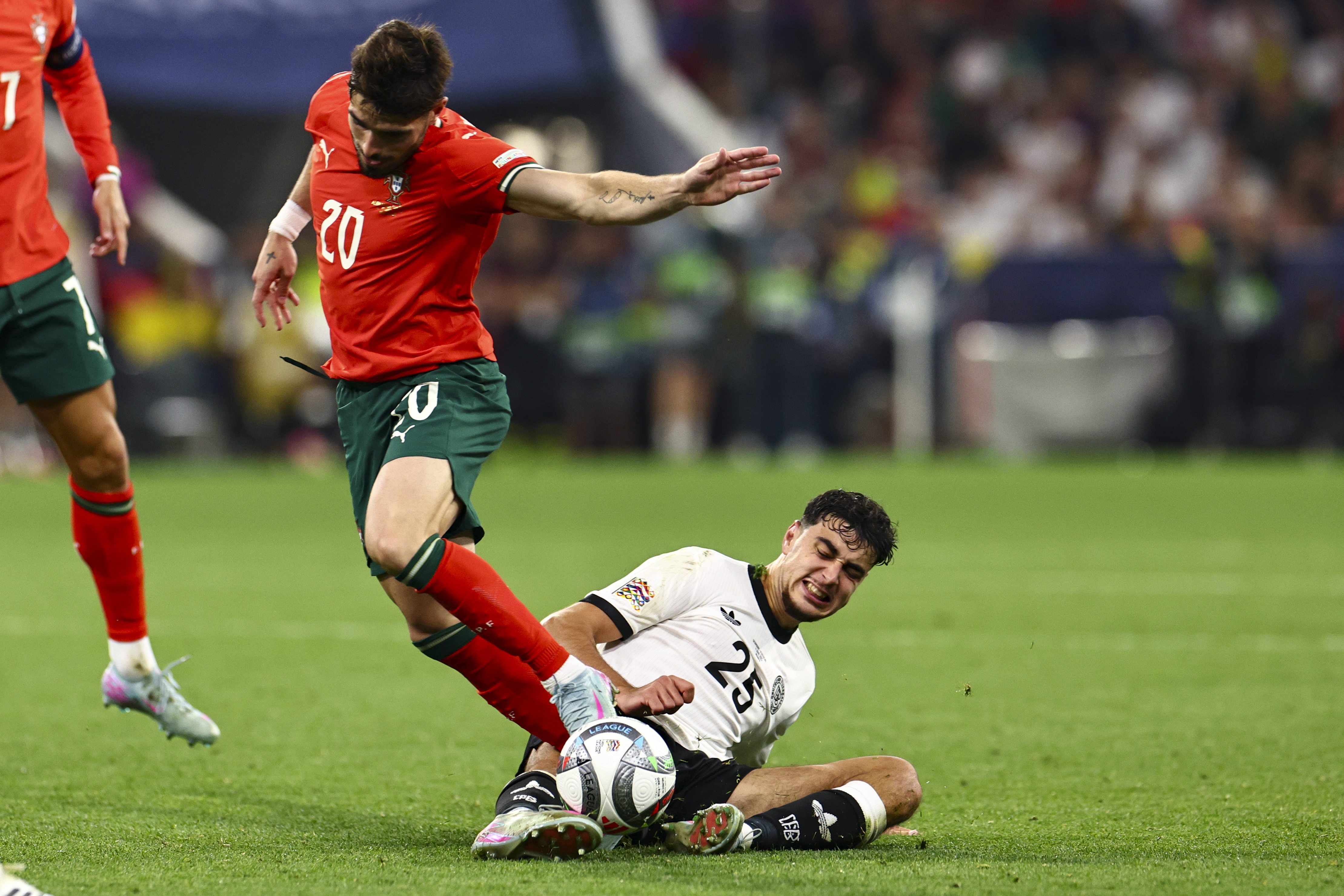 开云体育在线-葡萄牙国脚受伤，欧国联或告别