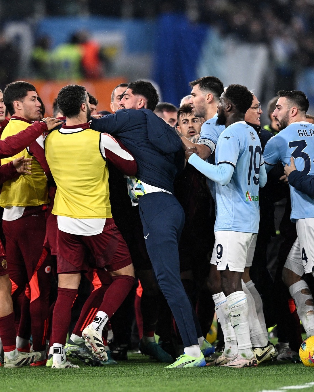 开云体育平台APP-意大利联赛揭幕战火爆，球迷热情助威